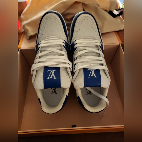 Louis Vuitton blue and white trainer sneaker. Size 8 1/2. NEVER WORN. - Picture 6 of 10